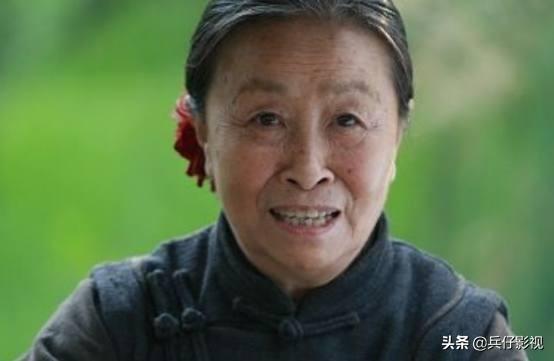 韩国三级年轻的小胰子2（年轻的小咦子3相关）