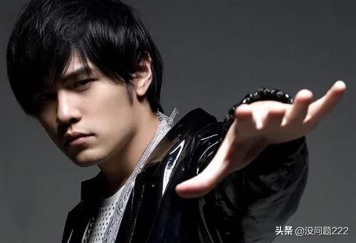 周杰伦的真名叫什么_周杰伦曾用名