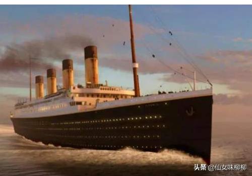 《泰坦尼克号》沉船视频（泰坦尼克号沉船视频全过程）